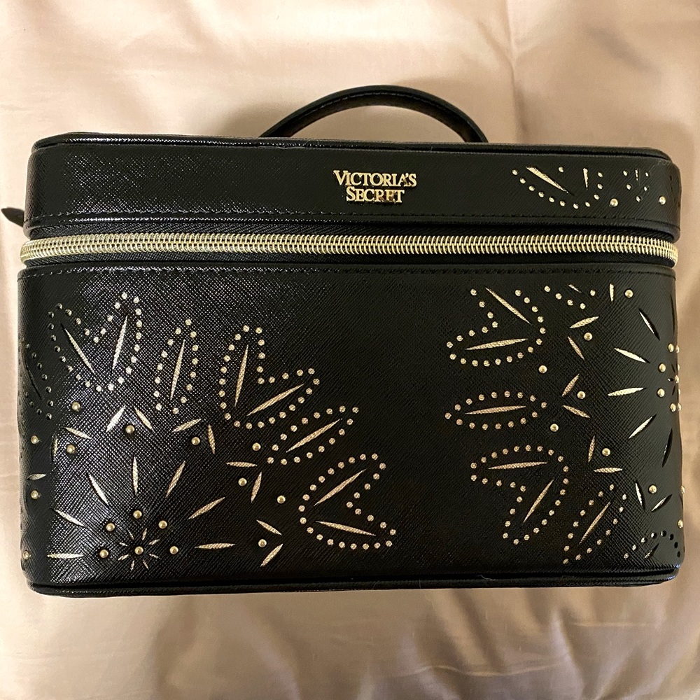 Victoria’s Secret Train Case